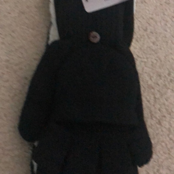 Bear paw headband and glove set - Picture 2 of 3